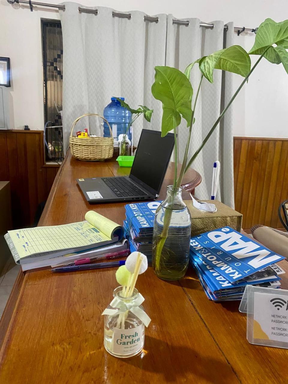 Ecran Riverfront Guesthouse Kampot Eksteriør billede